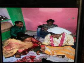 शादी के दौरान कार ना देने पर दिया तीन तलाक, पीड़ित परिवार ने की प्रशासन से कार्रवाई की गुहार Triple talaq in agra not completing demand of dowry शादी के दौरान कार ना देने पर दिया तीन तलाक, पीड़ित परिवार ने की प्रशासन से कार्रवाई की गुहार