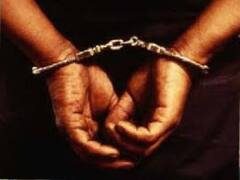 लखनऊ: एक करोड़ रुपये की स्मैक बरामद, दो लोग गिरफ्तार, पकड़े गये बदमाश पर इनाम घोषित था