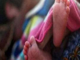 11 अगस्त से लापता 8 माह के बच्चे का शव खेत में मिला, मां ने किया हैरान करने वाला खुलासा noida 8 month old child dead body found in farm 11 अगस्त से लापता 8 माह के बच्चे का शव खेत में मिला, मां ने किया हैरान करने वाला खुलासा