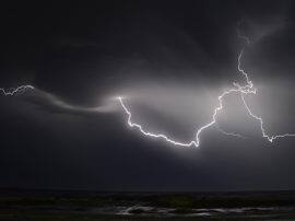 two brother died due to lighting in Banda चित्रकूट में आकाशीय बिजली का कहर, दो भाइयों की झुलसकर मौत