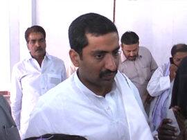 अब ढाई लाख का ईनामी होगा बाहुबली अतीक का पूर्व विधायक भाई 2.5 Lakh reward on gangster ateeq ahmad's brother अब ढाई लाख का ईनामी होगा बाहुबली अतीक का पूर्व विधायक भाई