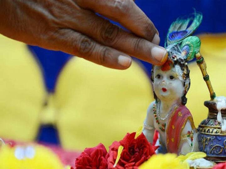 जन्माष्टमी के दिन इस नक्षत्र का रखें खास ख्याल, जानें- कैसी पूजा से प्रसन्न होते हैं लड्डू गोपाल