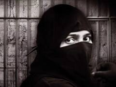 दहेज न मिलने से गुस्साए शौहर ने बीवी के साथ किया घिनौना काम, तील तलाक बोलकर खत्म किया रिश्ता