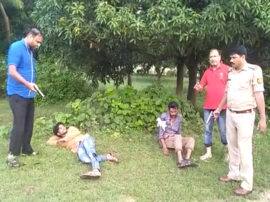 police nabbed two cow smuggler in an encounter गौ तस्करों के साथ पुलिस की मुठभेड़ में चली गोलियां, एक जवान समेत दो बदमाश घायल