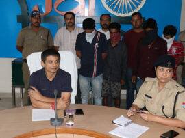 देहरादून: पुलिस की गिरफ्त में आए नशा तस्कर, लाखों की स्मैक बरामद Dehradun police arrested Drug smuggler recovered smack देहरादून: पुलिस की गिरफ्त में आए नशा तस्कर, लाखों की स्मैक बरामद