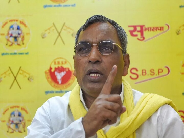 ओम प्रकाश राजभर ने की सपा मुखिया अखिलेश से मुलाकात, चर्चाओं का दौर गर्म Om prakash rajbhar met with akhilesh yadav