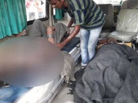 police arrested another accused in couple attempt suicide case मथुरा: दंपति ने थाने में खुद को लगई थी आग, अब तक दो आरोपी गिरफ्तार