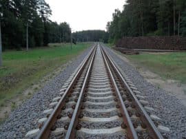 पटरी के किनारे दो अज्ञात युवतियों के शव बरामद, जांच में जुटी पुलिस two dead body founded near railway line पटरी के किनारे दो अज्ञात युवतियों के शव बरामद, जांच में जुटी पुलिस