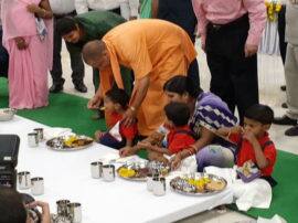 CM Yogi aditynath inaugrate nutrition month जिस देश का बचपन कमजोर होता है उस देश का भविष्य भी अंधकारमय हो जाता है: योगी आदित्यनाथ
