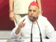 आजम खान के समर्थन में मुलायम सिंह, बोले- चंदे के पैसों से बनी जौहर यूनिवर्सिटी