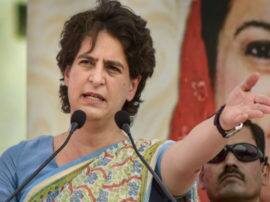 priyanka gandhi attack on modi government over economy slowdown अर्थव्यवस्था की सुस्त रफ्तार पर प्रियंका का सवाल, खबरों की सुर्खियों से कब तक काम चलाएगी सरकार?