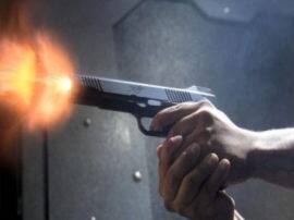 पुलिस मुठभेड़ में इनामी बदमाश घायल, चोरी की बाइक और तमंचा बरामद encounter between police and criminal in ghaziabad पुलिस मुठभेड़ में इनामी बदमाश घायल, चोरी की बाइक और तमंचा बरामद