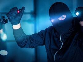 thief stole jewelry and cash from circle officer home यहां चोरों ने सर्किल ऑफिसर के घर से उड़ाए लाखों की नकदी और गहने