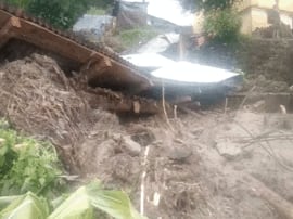 one died due to cloud burst in pithoragarh उत्तराखंड: पिथौरागढ़ में बादल फटने से बुजुर्ग की मौत, दो महिलाएं घायल