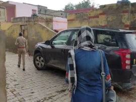 foreign origin women raped in mathura case registered यूपी पुलिस के सिपाहियों की करतूत, विदेशी मूल की महिला के साथ किया रेप, जानें- कैसे करते थे ब्लैकमेल