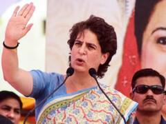 प्रियंका गांधी का फिर जोरदार हमला, पूछा- आखिर मंदी पर अपनी आंखें कब खोलेगी सरकार