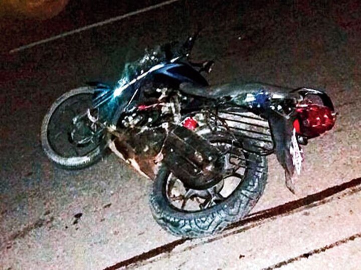यमुना एक्सप्रेस-वे पर दर्दनाक हादसा, डिवाइडर से टकराकर 30 फीट नीचे गिरी बाइक, दो युवकों की मौत