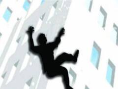 मेरठ: अस्पताल की चौथी मंजिल से कूदकर शख्स ने की आत्महत्या, नहीं मिला सुसाइड नोट