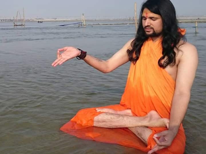 विदेशी युवतियों से बदसलूकी के आरोपी स्वामी आनंद गिरि को मिली क्लीन चिट, जल्द होगी वतन वापसी