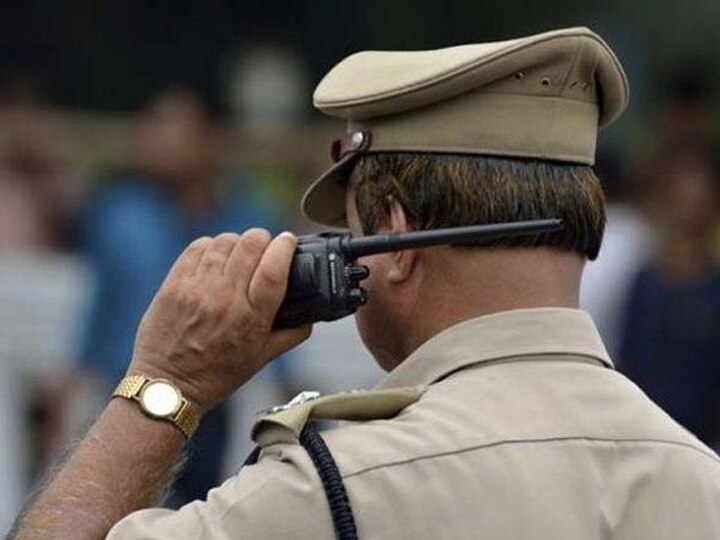 पुलिस की मिलीभगत से चल रहा था जुए का अड्डा, तीन पुलिसकर्मी निलंबित police personnel suspended for allegedly involved in gamble racket