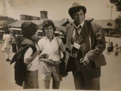 फिल्म नसीब में चाइल्ड आर्टिस्ट काम कर चुके है अनीस बज्मी, ट्विटर पर शेयर की फोटो