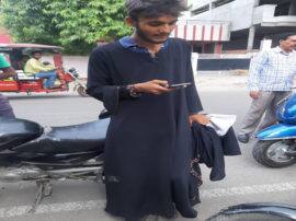 गर्ल फ्रेंड का बुर्का बना मुसीबत, थाने पहुंचा युवक......पढ़ें ये दिलचस्प किस्सा Burqa of girl friend makes trouble for man in Lucknow गर्ल फ्रेंड का बुर्का बना मुसीबत, थाने पहुंचा युवक......पढ़ें ये दिलचस्प किस्सा