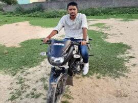 murder in Hathras police is investigating हाथरस में दिनदहाड़े युवक की गोली मारकर हत्या, दारोगा पर मिलीभगत का आरोप