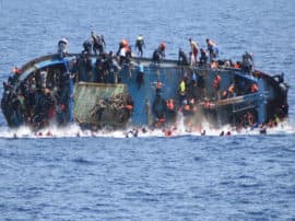 know the reason Why boats become death trap in India 15 साल में हो चुकी हैं 10 हजार मौतें, जानें- क्यों नाव की यात्रा बन जाती है मौत का चक्रव्यूह