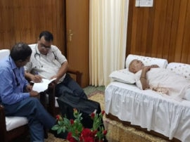 doctors at Swami Chinmayanand residence after he complained of health problems छात्रा का बयान दर्ज होने के बाद बिगड़ी चिन्मयानंद की तबीयत, डॉक्टरों की टीम पहुंची 'दिव्य धाम'