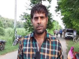 man brutally murdered by son and wife in Bulandshahar सरकारी नौकरी के लिए बेटे ने किया पिता का कत्ल, शव के टुकड़े कर फेंके; मां ने भी दिया साथ