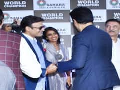 विवेक ओबरॉय ने अभिषेक बच्चन से मिलाया दोस्ती का हाथ, फिल्म ‘द बिग बुल’ के लिए ट्वीट करके दी बधाई