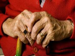 इन बचत योजनाओं से बड़ा फायदा उठा सकते हैं वरिष्ठ नागरिक, जानिए कैसे