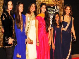 Viral Photo Suhana Khan, Ananya Pandey Shanaya Kapoor are unrecognizable in this old picture इस पुरानी तस्वीर में कुछ ऐसी दिख रही हैं आज की ये हसीनाएं