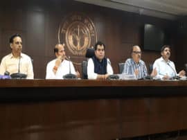 Jawer airport to be started in 2023 कैबिनेट की बैठक: मंत्रियों के खुद इनकम टैक्स भरने पर लगी मुहर, 2023 तक शुरू होगा जेवर एयरपोर्ट का पहला रनवे