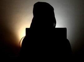 Objectionable papers distributed against dance teacher in Noida नोएडा: डांस टीचर के खिलाफ अश्लील पर्चे छपवा कर बांटे, मामला दर्ज