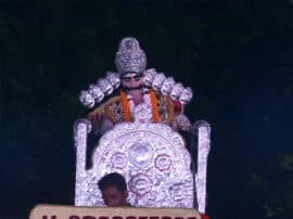 प्रयागराज में रावण पूजा से होती है दशहरा उत्सव की शुरुआत, अनूठी है परंपरा Tradition of Worship of Ravana in prayagraj प्रयागराज में रावण पूजा से होती है दशहरा उत्सव की शुरुआत, अनूठी है परंपरा