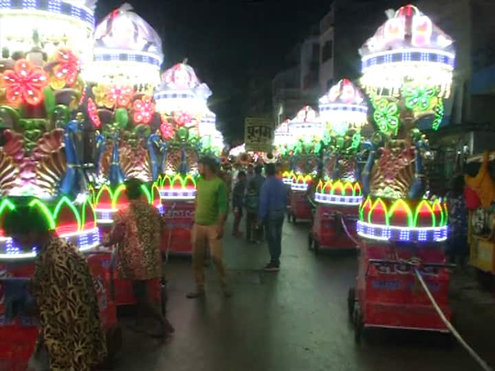 प्रयागराज में रावण पूजा से होती है दशहरा उत्सव की शुरुआत, अनूठी है परंपरा