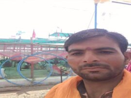 Man commits suicide after harassment by police in lalitpur ललितपुर: पुलिस की प्रताड़ना से तंग आकर युवक ने दी जान, चौकी इंचार्ज पर लगाये गंभीर आरोप