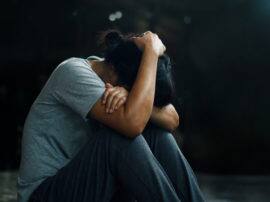 prayagraj police busted gang involved in human trafficking घर से भागकर आई लड़कियों ऐसे अपने जाल में फंसाता था गिरोह, महिलाएं करती थीं ये काम