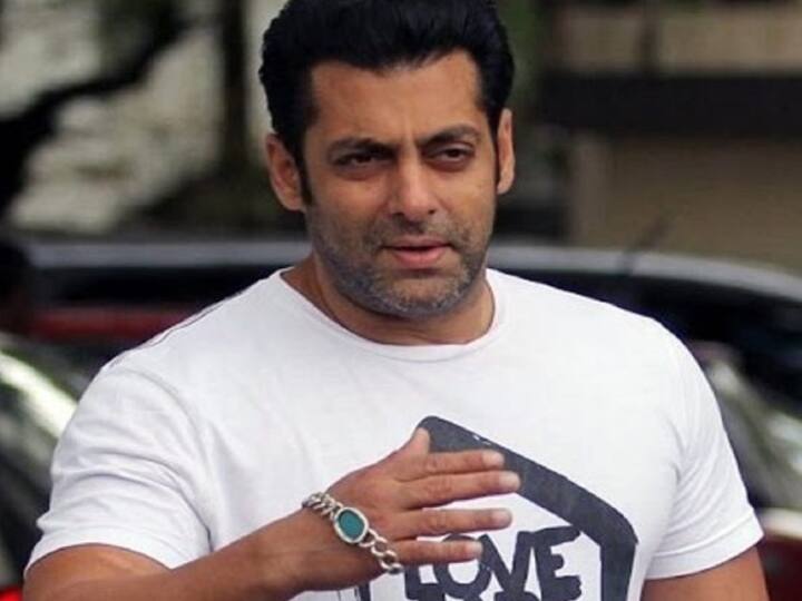 खुद से ज्यादा इन स्टोन पर भरोसा करते हैं ये बॉलीवुड स्टार्स !