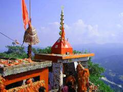 पूर्णागिरी धाम में भक्ति का सैलाब, आतंकी अलर्ट के बीच मां के दर पर भक्तों का लगा तांता