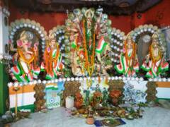 देशभक्ति के रंग में रगे पूजा पंडाल, सर्जिकल व एयर स्ट्राइक की थीम को खूब पसंद कर रहे हैं लोग