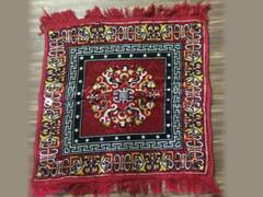 ऐसा आसन देगा पूजा में शुभ फल, जानिए कौन से आसन हैं वर्जित