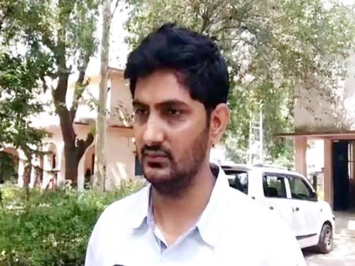 ग्रेटर नोएडा: सॉफ्टवेयर इंजीनियर को अगवा कर कार में घुमाते रहे बदमाश, एटीएम से निकाले डेढ़ लाख रुपये criminals looted software engineer in greater noida west