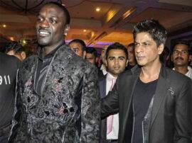 Akon ने शेयर की शाहरुख खान के साथ अपनी पुरानी फोटो Singer Akon shares a 9 year old photograph with Shah Rukh Khan Akon ने शेयर की शाहरुख खान के साथ अपनी पुरानी फोटो