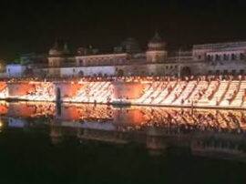 Ayodhya will shine with three lakhs Hand made lamps अयोध्या: तीन लाख 21 हजार दीपों से जगमगाएगी राम नगरी, सरयू तट पर बनेगा विश्व रिकॉर्ड