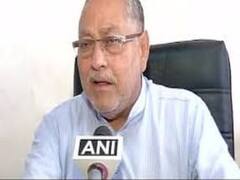 हम सादगी से रहते हैं, प्रधानमंत्री के नाम का यूज नहीं करते: प्रह्लाद मोदी