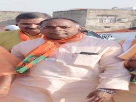 यूपी के मैनपुरी में भाजपा जिलाध्यक्ष पर ताबड़तोड़ फायरिंग, बाल बाल बचे Attack on district president of BJP in Mainpuri यूपी के मैनपुरी में भाजपा जिलाध्यक्ष पर ताबड़तोड़ फायरिंग, बाल बाल बचे