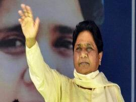 BJP Reaction over BSP chief Mayawati comment on conversion to Buddhism भाजपा ने मायावती के बौद्ध धर्म अपनाने वाले बयान पर ली चुटकी, जानें- क्या दिया रिएक्शन