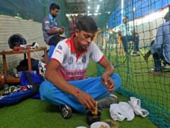 गोलगप्पे बेचे, भूखा सोया और रात भर रोया, संघर्ष में तपकर सोना बना ये क्रिकेटर, नाम नहीं जानना चाहेंगे आप